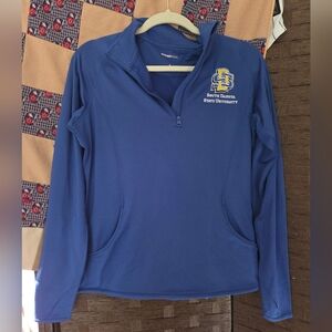 South Dakota State University Long Sleeve Quarter Zip NWOT
